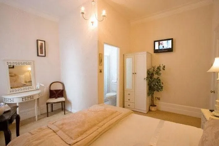 Audley House 4* Cork